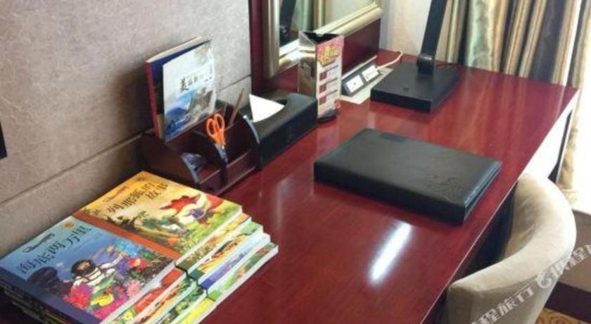 Chengdu Yinsheng International Hotel Supoqiao Eksteriør bilde
